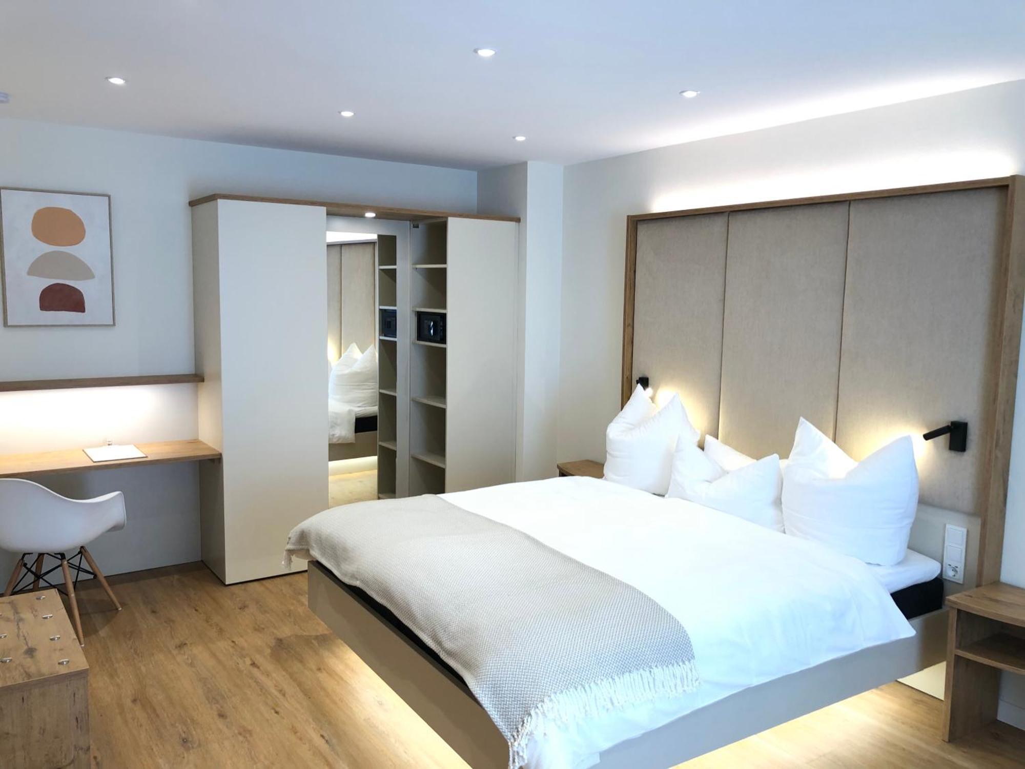 Hotel Zur Traube Urzig Ruang foto